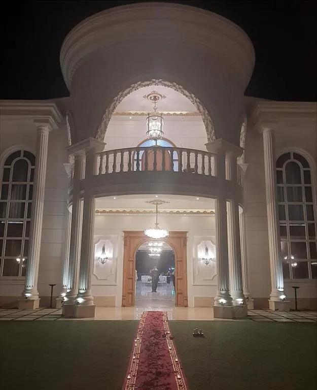 سالن عقد و ازدواج اسپرلوس به همراه تراس گاردن